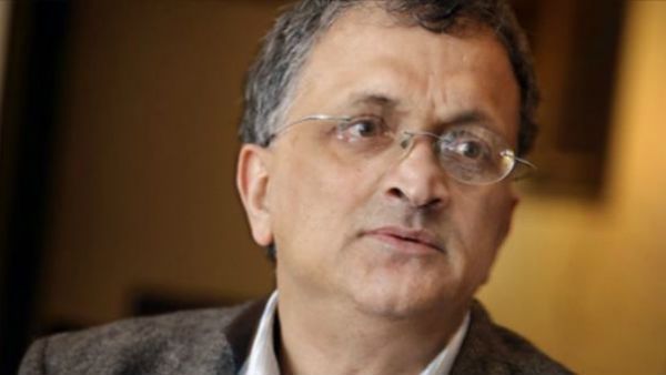 പൗരത്വ നിയമത്തില്‍ പ്രതിഷേധം, രാമചന്ദ്ര ഗുഹയും യോഗേന്ദ്ര യാദവും അറസ്റ്റില്‍, ദില്ലി യുദ്ധക്കളമായി