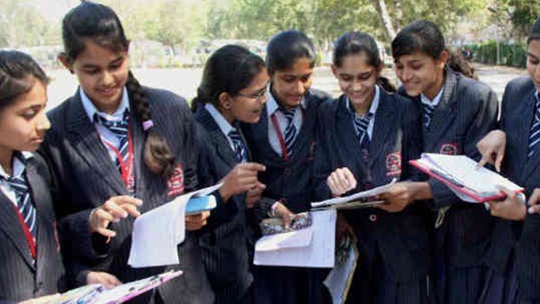 പഴയ മുദ്രാവാക്യങ്ങളൊക്കെ മറന്നു; 5 സ്വാശ്രയ എഞ്ചിനിയറിങ് കോളേജുകൾക്ക് സ്വയംഭരണ അവകാശം നൽകാൻ നീക്കം?