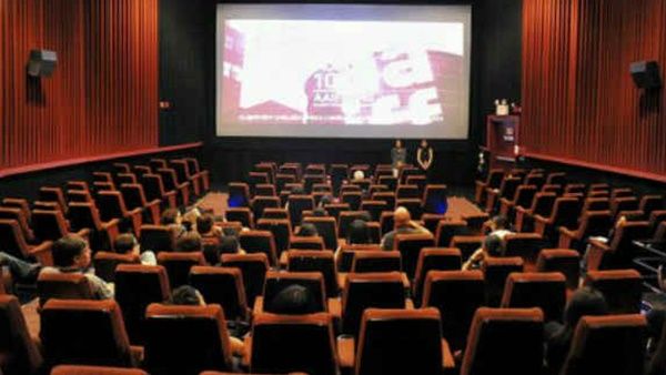 സിനിമ: വ്യാജന്‍മാരെ പൂട്ടാനുറച്ച് കേന്ദ്രം, ശിക്ഷ 3 വർഷം തടവും 10 ലക്ഷം പിഴയുമാക്കി ഭേദഗതി