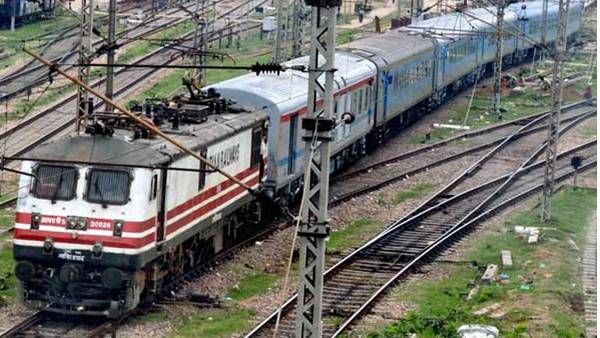 സിഎഎയ്‌ക്കെതിരായ പ്രതിഷേധം: റെയില്‍വേക്കുണ്ടായത് 80 കോടി രൂപയുടെ നാശനഷ്ടം