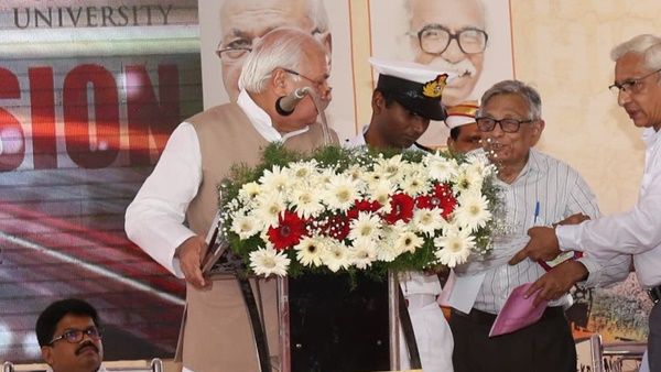 ഗവർണ്ണറെ തടഞ്ഞ സംഭവം: കേന്ദ്രം ഇടപെടുന്നു: ഗവർണറുടെ ഓഫീസ് വീഡിയോ ദൃശ്യം ആവശ്യപ്പെട്ടു