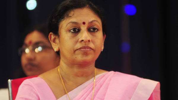 മുഖ്യമന്ത്രി പിണറായി വിജയനാണ് അവരെ ‘മാവോയിസ്റ്റുകള്‍’ ആക്കിത്തീര്‍ക്കുന്നത്, വിമർശനവുമായി കെ ആർ മീര