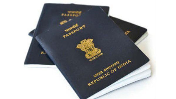 കേരളത്തില്‍ വിതരണം ചെയ്ത പുതിയ പാസ്പോര്‍ട്ടില്‍ താമര ചിഹ്നം! പിന്‍വലിക്കാന്‍ ആവശ്യപ്പട്ട് പ്രതിഷേധം