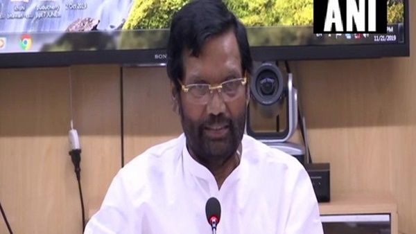 ഉള്ളിയിൽ കുടുങ്ങി കേന്ദ്ര മന്ത്രി രാം വിലാസ് പസ്വാൻ, വഞ്ചനാക്കുറ്റത്തിന് കേസെടുക്കണമെന്നാവശ്യം