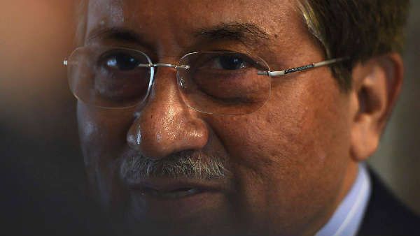 വധശിക്ഷയ്ക്ക് മുമ്പ് മരിച്ചാൽ മുഷറഫിന്റെ മൃതദേഹം തെരുവിൽ കെട്ടിത്തൂക്കണം, വലിച്ചിഴയ്ക്കണം, കോടതി