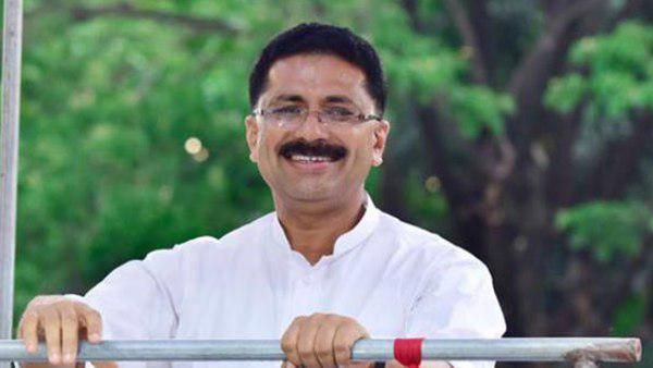 'അടിയന്തിരാവസ്ഥക്കെതിരെ കണ്ട ജനകീയ മുന്നേറ്റത്തിനാണ് രാജ്യം സാക്ഷ്യം വഹിച്ചു കൊണ്ടിരിക്കുന്നത്'