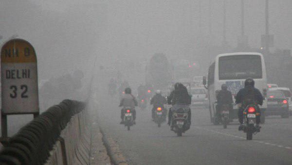 ദില്ലിയില്‍ കൊടും തണുപ്പ്; താപനില 1.7 ഡിഗ്രി സെല്‍ഷ്യസില്‍, പ്രതിഷേധം തണുക്കില്ലെന്ന് സമരക്കാര്‍