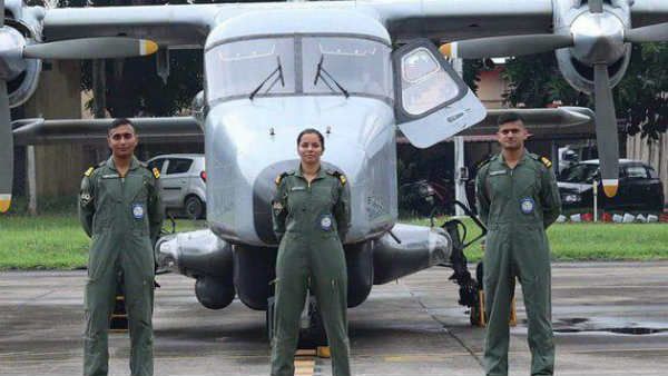 സബ് ലെഫ്റ്റനന്റ് ശിവാംഗി ഇന്ത്യന്‍ നേവിയിലെ ആദ്യ വനിതാ പൈലറ്റ്