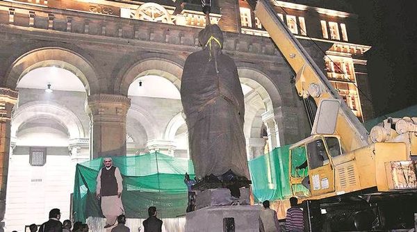 അടല്‍ ബിഹാരി വാജ്പേയിയുടെ 25 അടി ഉയരമുള്ള വെങ്കല പ്രതിമ ഇന്ന് അനാച്ഛാദനം ചെയ്യും