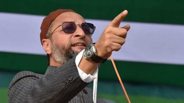 'വെടിവെച്ച് കൊല്ലാനുളള സ്ഥലം തീരുമാനിക്കൂ, എത്തിയേക്കാം'! കേന്ദ്രമന്ത്രി അനുരാഗ് താക്കൂറിനോട് ഒവൈസി