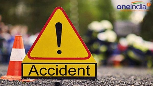 വൈക്കം അപകടം: ബസ് കാറിന് മുകളിലേക്ക് പാഞ്ഞുകയറി നാല് മരണം