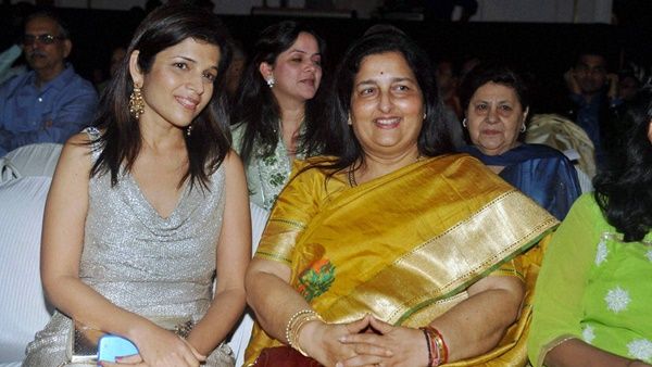 ഗായിക അനുരാധ തന്റെ അമ്മ, കുടുംബ സുഹൃത്തിനെ വളർത്താനേൽപ്പിച്ചു, വർക്കല സ്വദേശിനി കോടതിയിൽ