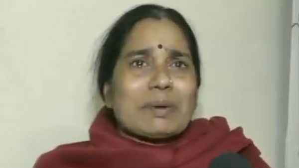 സോണിയയെ മാതൃകയാക്കി നിർഭയ പ്രതികൾക്ക് മാപ്പ് നൽകണമെന്ന് ഇന്ദിര ജയ്സിംഗ്, ആഞ്ഞടിച്ച് ആശാ ദേവി!