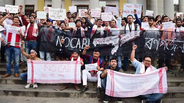 രാജസ്ഥാനും ചത്തീസ്ഗഡും മധ്യപ്രദേശും സിഎഎക്കെതിരായ പ്രമേയത്തിന്? പരിഗണിക്കുമെന്ന് അഹമ്മദ് പട്ടേൽ