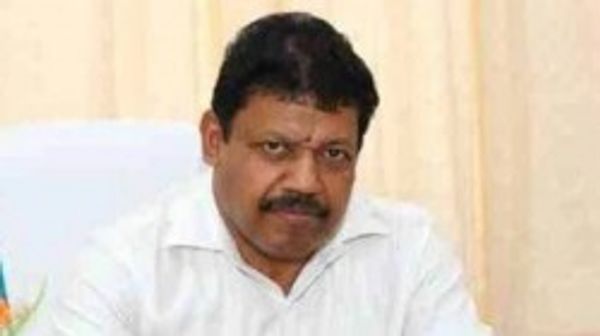 റോബർട്ട് വദ്രയുടെഅടുത്ത അനുയായി സിസി തമ്പിയുടെ കസ്റ്റഡി കാലാവധി നീട്ടി; ചോദ്യം ചെയ്യലിൽ പുരോഗതി!