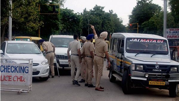 പുതുവര്‍ഷ തലേന്ന് ദില്ലിയില്‍ മദ്യപിച്ച് വാഹനമോടിച്ചതിന് പിഴ ചുമത്തിയത് 300ഓളം പേര്‍ക്ക്