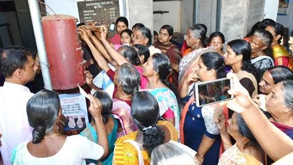 നെൽവയൽ നികത്തുന്നതിനെതിരെ മുഖ്യമന്ത്രിക്ക് കത്തയച്ച് കണ്ടങ്കാളിയിൽ അമ്മമാരുടെ പ്രതിഷേധം