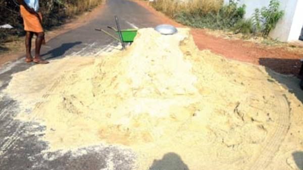 മണലൂറ്റ് സംഘം പോലീസിനെ അപായപ്പെടുത്താൻ ശ്രമിച്ചു: എസ്ഐയും സംഘവും രക്ഷപ്പെട്ടത് തലനാരിഴയ്ക്ക്