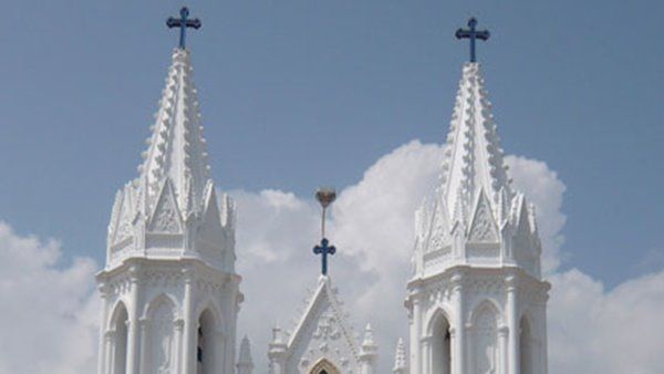 ലൈംഗീക ആരോപണം, സാമ്പത്തിക തട്ടിപ്പ്... മൂന്ന് വൈദികര്‍ക്കെതിരെ നടപടിയെടുത്ത് ഓര്‍ത്തഡോക്‌സ് സഭ!