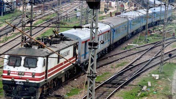 ബജറ്റ് 2020; കൂടുതൽ 'പിപിപി' ട്രെയിനുകൾ... ബെംഗളൂരു-സബർമ്മതി പദ്ധതിക്ക് കേന്ദ്ര സഹായം!