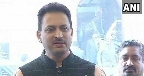 ഗാന്ധിയെ കുറിച്ച് പറഞ്ഞിട്ടേയില്ല, മാധ്യമങ്ങളില്‍ വന്നതെല്ലാം നുണ, വിശദീകരണവുമായി അനന്ത്കുമാര്‍!!