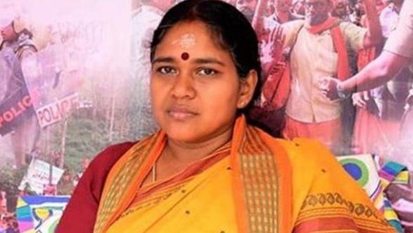 'ഇത് വലിയ കഷ്ടമാണ്'; ശോഭ സുരേന്ദ്രന്റെ വീഡിയോ തിരിഞ്ഞു കൊത്തുന്നു, സോഷ്യൽ മീഡിയയിൽ വൈറലായി ട്രോൾ!!