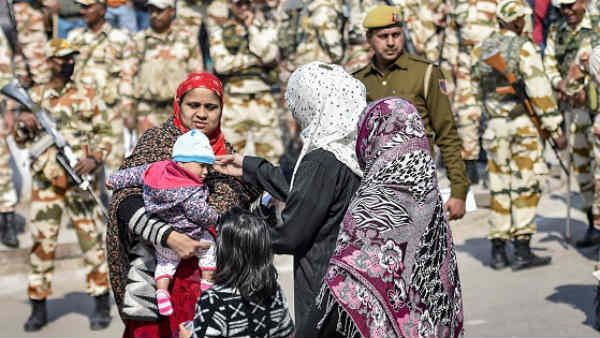 സിഎഎക്കെതിരെ 75 സ്ത്രീകളുടെ നിരാഹാര സമരം; ഖുറേജി ഖാസിലും ഷഹീന്‍ബാഗിലും പോളിങ് 100%