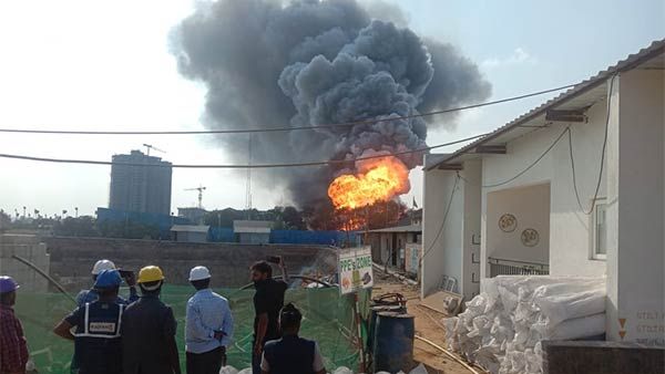 ചെന്നൈയിലെ കെമിക്കല്‍ വെയര്‍ഹൗസില്‍ വന്‍ തീപ്പിടുത്തം.... ആളപായമില്ല, നിയന്ത്രണവിധേയം!!