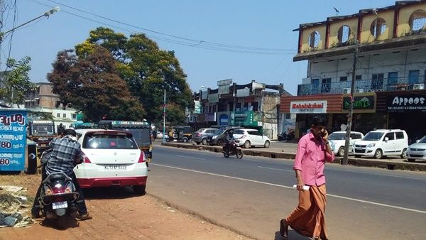 കണ്ണൂരിൽ ഹർത്താൽ ഭാഗികം: കടകമ്പോളങ്ങൾ അടഞ്ഞുകിടന്നു