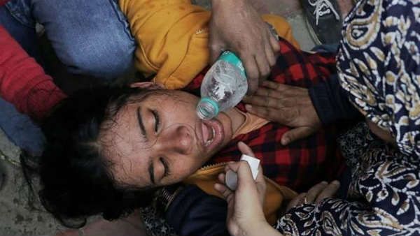 ദില്ലി പോലീസ് സ്വകാര്യ ഭാഗങ്ങളില്‍ ബൂട്ടിട്ട് ചവിട്ടി; ജാമിയ വിദ്യാര്‍ഥിനികള്‍ ഗുരുതരാവസ്ഥയില്‍