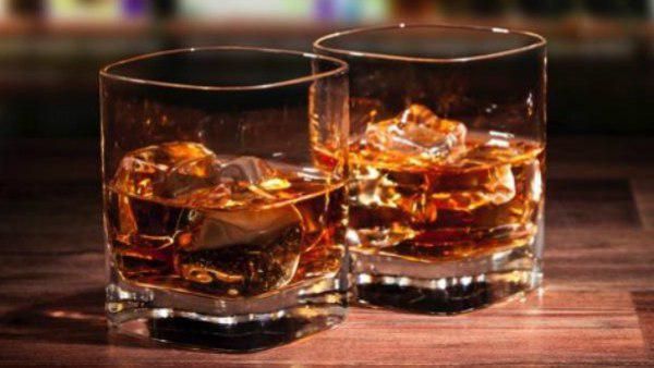 ഒരു തുള്ളി മദ്യപിച്ചിട്ടില്ല, യുവതി മദ്യം മൂത്രമൊഴിക്കുന്നു, മൂത്രസഞ്ചിയില്‍ ഫെര്‍മന്റേഷന്‍ പ്രക്രിയ