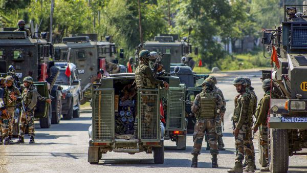 ഫെബ്രുവരി 14ന് പുല്‍വാമയില്‍ സംഭവിച്ചതെന്ത്? ഇന്ത്യയുടെ തിരിച്ചടി എങ്ങനെ... പുല്‍വാമ ആക്രമണത്തിന്