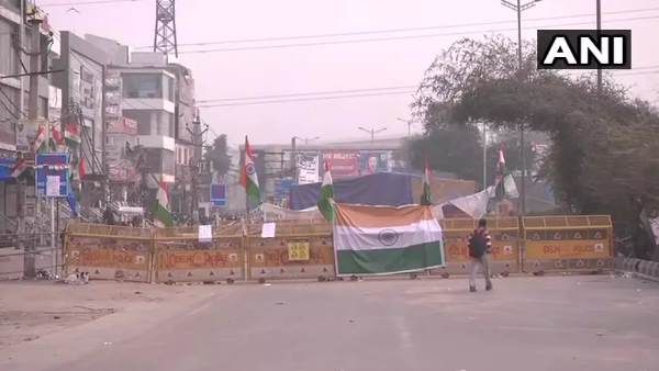 ദില്ലി-നോയിഡ റോഡ് വീണ്ടും തുറന്നു: ഷഹീന്‍ ബാഗിലെ ഗതാഗതക്കുരുക്കില്‍ നിന്ന് മോചനം!!