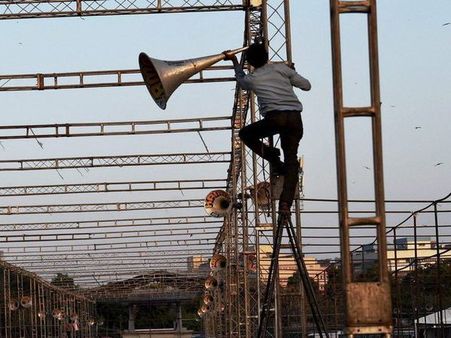 ശബ്ദമലിനീകരണ നിയന്ത്രണവുമായി പൊലിസ് : ഉത്സവാഘോഷങ്ങൾക്ക് തിരിച്ചടിയാവുമെന്ന് ആശങ്ക