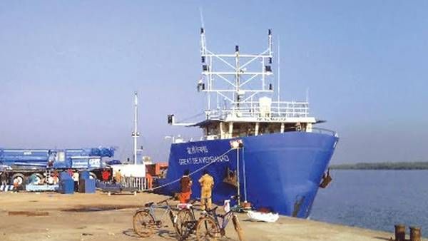 അഴീക്കൽ തുറമുഖത്തു നിന്നും ലക്ഷദ്വീപിലേക്ക് കാർഷിക ഫലങ്ങളുമായി ഉരു: ആഴ്ച തോറും സര്‍വീസ്