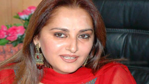 ബിജെപി നേതാവ് ജയപ്രദക്കെതിരെ ജാമ്യമില്ലാ വാറണ്ട്; ചട്ടലംഘനത്തില്‍ പെട്ട് പ്രമുഖ നടി