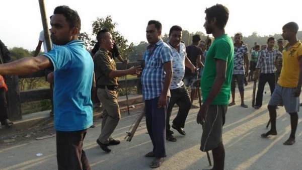 ഷില്ലോംഗില്‍ സംഘര്‍ഷം തുടരുന്നു: കത്തിക്കുത്തില്‍ പരിക്കേറ്റത് 10 പേര്‍ക്ക്! തലസ്ഥാനത്ത് നിരോധനാജ്ഞ