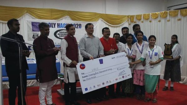 വിദ്യാര്‍ത്ഥികളുടെ നൂതന ആശയങ്ങളുമായി 'പോളി ഹാക്ക്'; രാജ്യത്തിന് മാതൃകയെന്ന് ഡോ മോഹിത് ഗംഭീർ