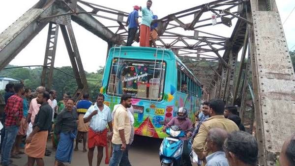 ഇരിട്ടിയിൽ ഗതാഗത പരിഷ്കാരങ്ങള്‍ തുടങ്ങി: നിയമം ലംഘിച്ചാൽ വൻ പിഴയെന്ന് പോലീസ്