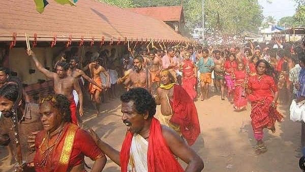 കൊടുങ്ങല്ലൂര്‍ ക്ഷേത്രത്തില്‍ കാവുതീണ്ടലും ഭരണിയും; നിരോധനാജ്ഞ പ്രഖ്യാപിച്ചു, കര്‍ശന നടപടി