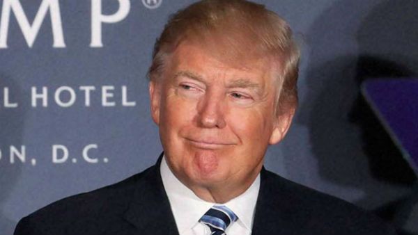 ഇംപീച്ച്‌മെന്റിന് കാരണക്കാരനെ പുറത്താക്കി ട്രംപ്... കൊറോണ കാലത്തും മറക്കാതെ പകവീട്ടി!!