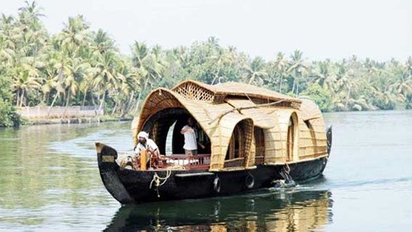 പ്രതിസന്ധിഘട്ടത്തില്‍ കൈത്താങ്ങ്; പുരവഞ്ചികളും ഐസൊലേഷന്‍ വാര്‍ഡുകളാക്കാം
