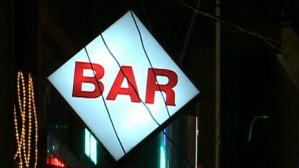 ഉച്ചയ്ക്ക് രണ്ട് മുതല്‍ വൈകീട്ട് 5.30വരെ മദ്യശാലകള്‍ തുറക്കും, പ്രചാരണത്തിലെ സത്യമിതാണ്