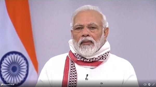 ഭാഗ്യം..പാത്രം കൊട്ടാനും ദീപം തെളിയിക്കാനും നിര്‍ദ്ദേശിച്ചില്ല..പ്രധാനമന്ത്രിക്ക് നന്ദി, പരിഹാസം