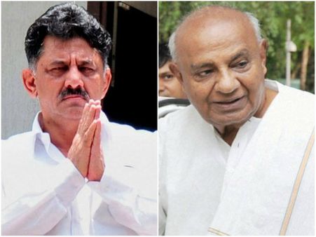 പുതിയ തന്ത്രങ്ങളുമായി ഡികെ ശിവകുമാർ; കോൺഗ്രസും ജെഡിഎസും സഖ്യത്തിലേക്ക്?ദേവഗൗഡയുടെ പിറന്നാളിനെത്തി