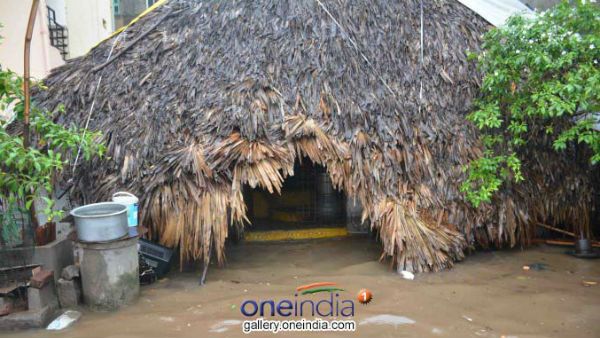വീട് ഓലപ്പുരയില്‍, എപ്പോള്‍ വേണമെങ്കിലും തകര്‍ന്ന് വീഴാം.... പക്ഷേ റേഷന്‍ കാര്‍ഡില്‍ പണക്കാരി!!
