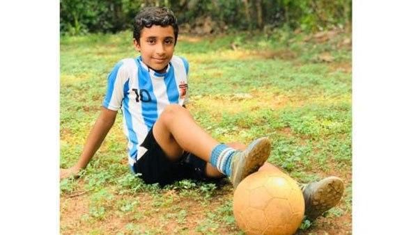 മലപ്പുറത്തെ 12കാരന്റെ വീഡിയോ വൈറല്‍; മമ്പാടിന്റെ ക്രിസ്റ്റ്യാനോയും മെസ്സിയുമെല്ലാം ഇവനാണ്...
