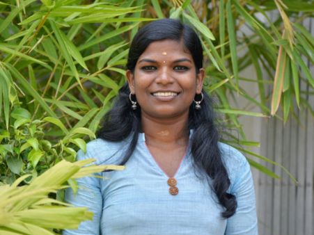 ശ്രീധന്യ ഇന്ന് അസി.കളക്ടര്‍, പിന്നെന്തിനാണ് നിങ്ങളിപ്പോഴും ജാതിവാൽ തുന്നിക്കൊടുക്കുന്നത്..? കുറിപ്പ്