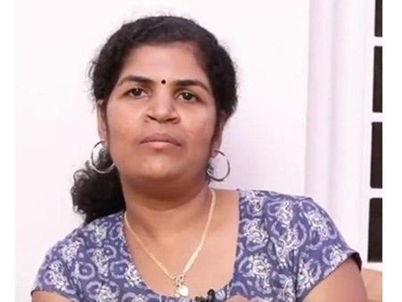 ശബരിമല കയറി; ഭർത്താവുമായി തർക്കം, ഒടുവിൽ വിവാഹ മോചനം നേടി കനക ദുർഗ