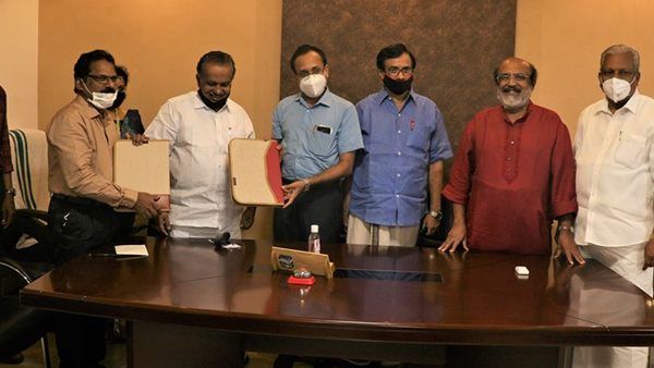 ലാപ്ടോപ് ആവശ്യമുള്ള മുഴുവൻ കുട്ടികൾക്കും ലാപ്ടോപ് നൽകാൻ കെഎസ്എഫ്ഇ തയ്യാർ, പദ്ധതി ഇങ്ങനെ